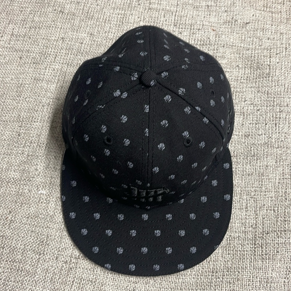 Hat, new era Undefeated 7 3/8